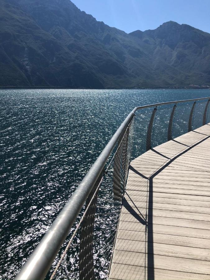 North Lake Riva Apartment, Steps From The Garda Lake Kültér fotó
